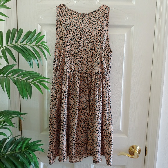 SOLD! LA Hearts Floral Button Dress - Picture 7 of 7
